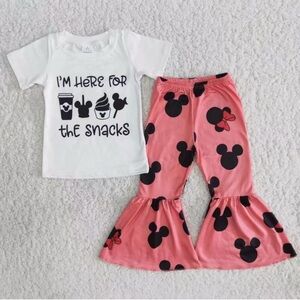 Boutique Disney I’m Here for the Snacks outfit.  Milk silk fabric, size 8/9.